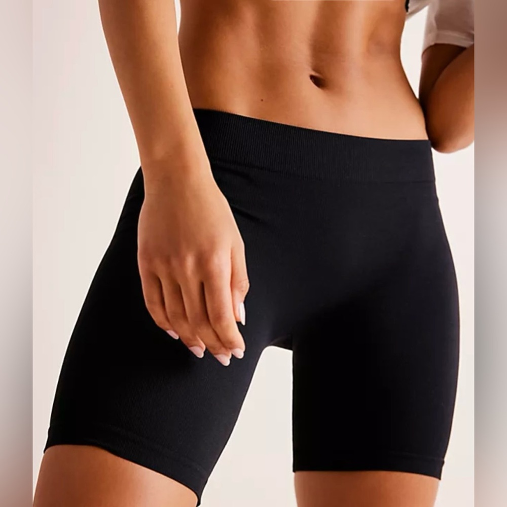 FREE PEOPLE Free People Movement Bike Shorts In Black Size XS/S ✨NWT✨